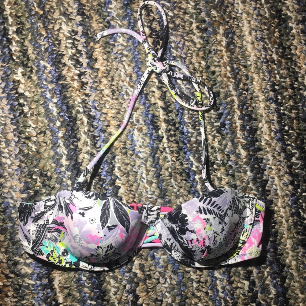 Victoria’s Secret Slight Push-Up Bikini Top